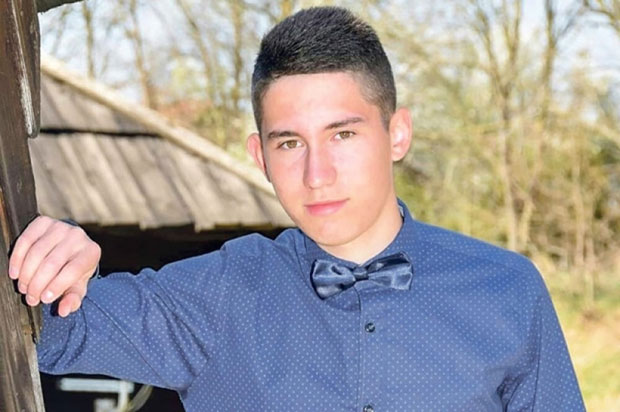 Тукли га до смрти, нанели му разарајуће повреде, преминуо је од излива крви на мозак: Стигао обдукциони налаз Стефана (18) из Велике Плане